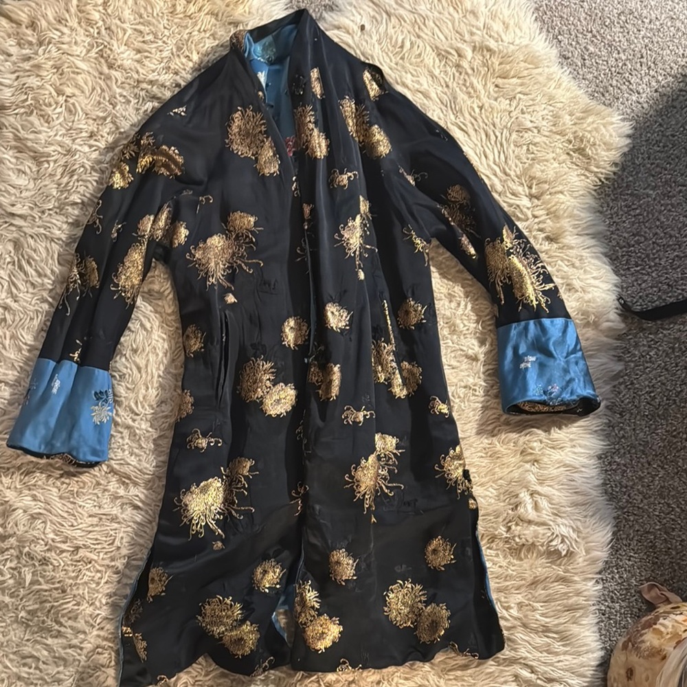 Chic Black Kimono with Gold Floral Design